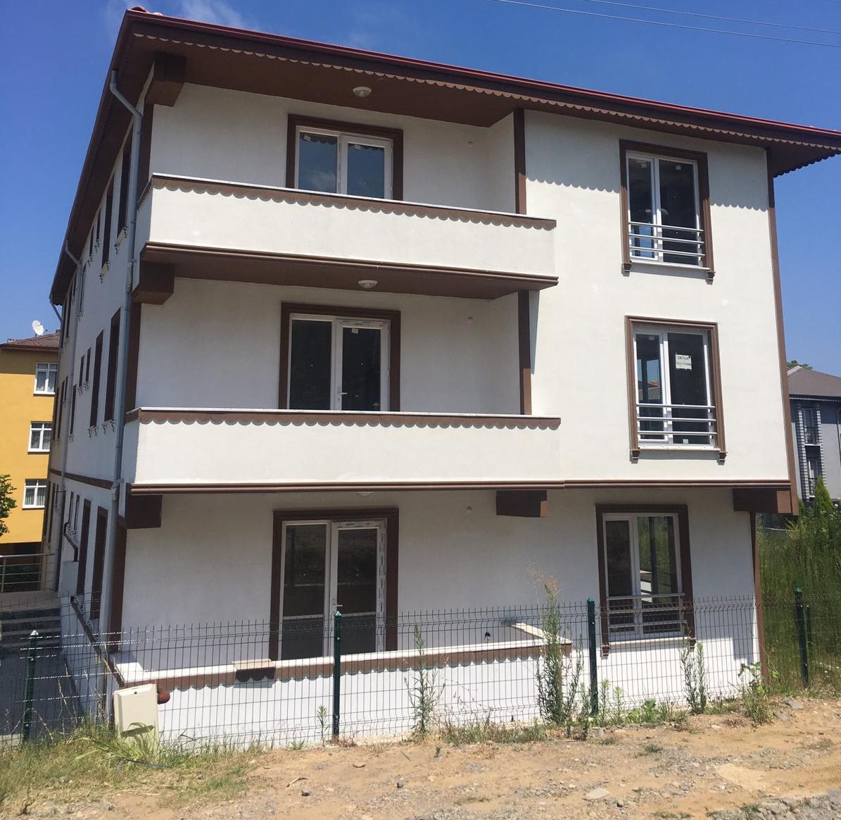 KARASU AZİZİYE MAHALLESİNDE SATILIK 3+1 DAİRE Karasu Kıroğlu Emlak