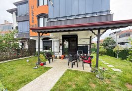 SAHİL BÖLGESİNDE – ÖZEL BAHÇE KULLANIMLI 2+1 DAİRE!