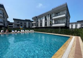 Havuzlu Site İçerisinde – Ferah ve Kullanışlı Satılık 2+1 Daire!